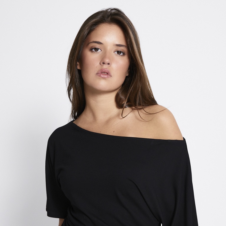 Off shoulder toppi "Ida"